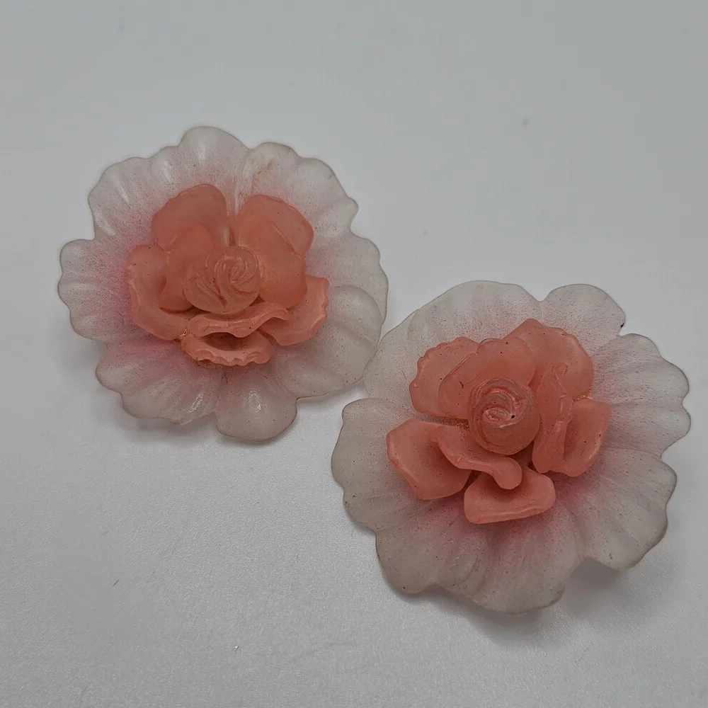 VINTAGE Pink Frosted Plastic 3D Flower Statement Earrings Clip On